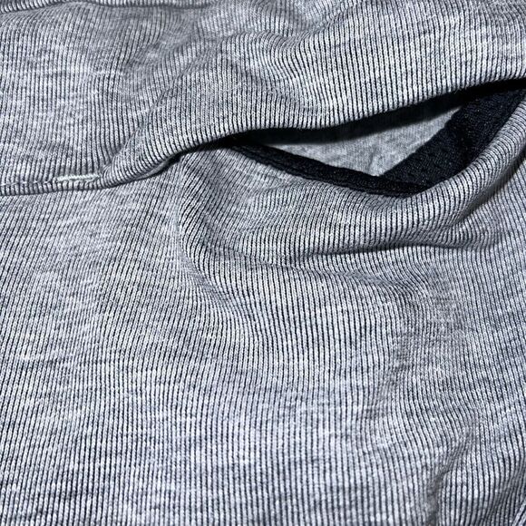 Nike grey joggers with side pockets and back pocket youth size small - Picture 10 of 13